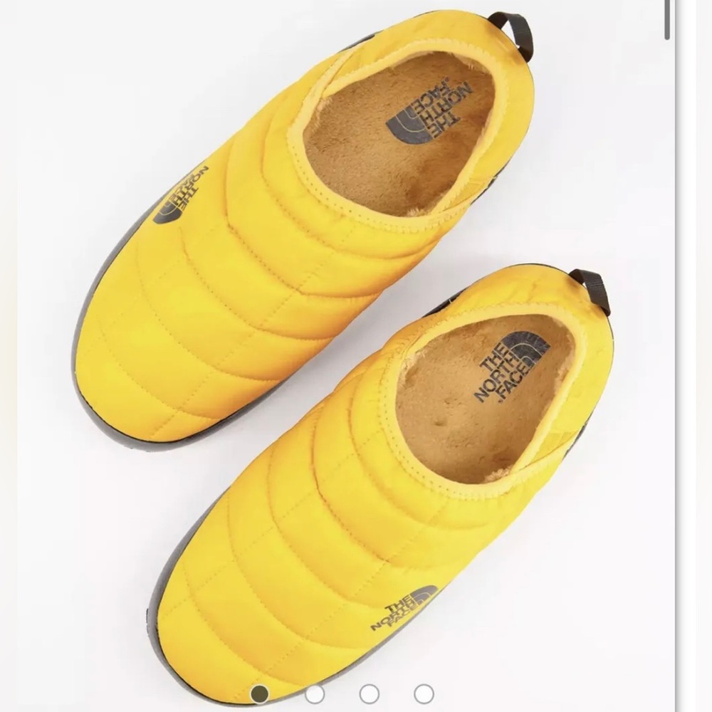 The North Face Thermoball Traction Mule V shoes with box - Picture 12 of 12